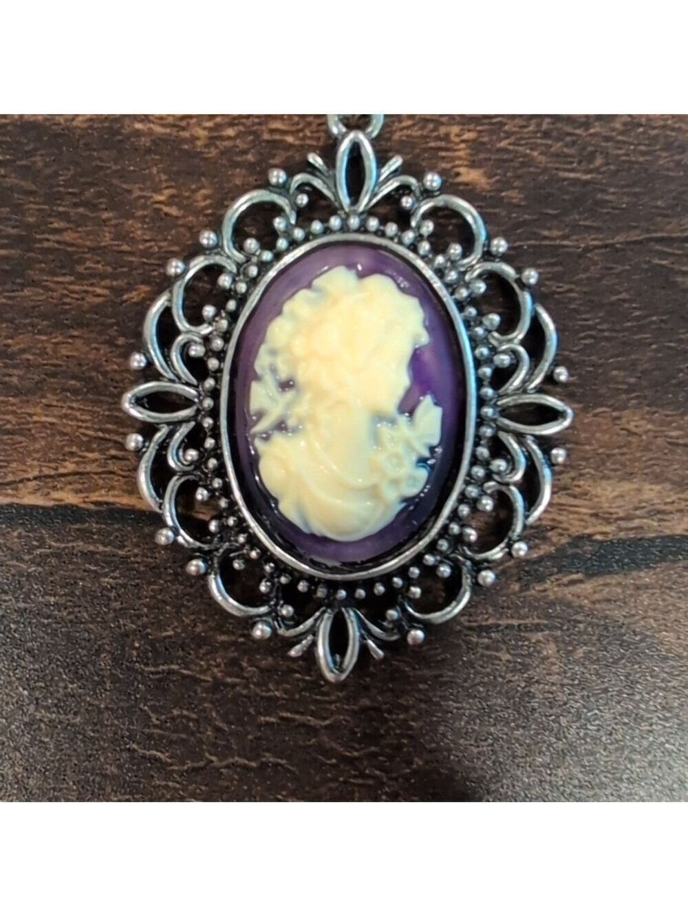 Purple Cameo Silver Tone Filigree Pendant &Chain, Pendant Is 2" , Vintage Look.